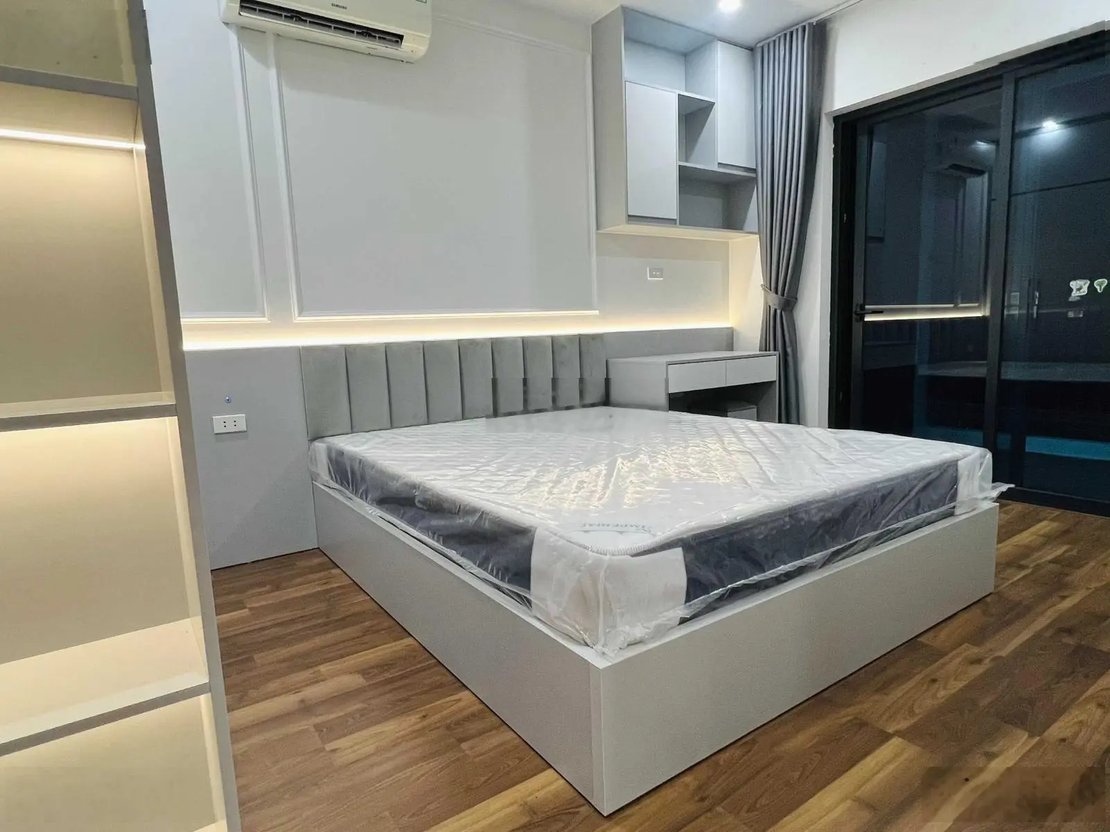 Duy nhất căn hộ 120m2,3pn2vs, tầng trung cần bán tại chung cư Golden Field giá rẻ. LH: 0969 362 ***