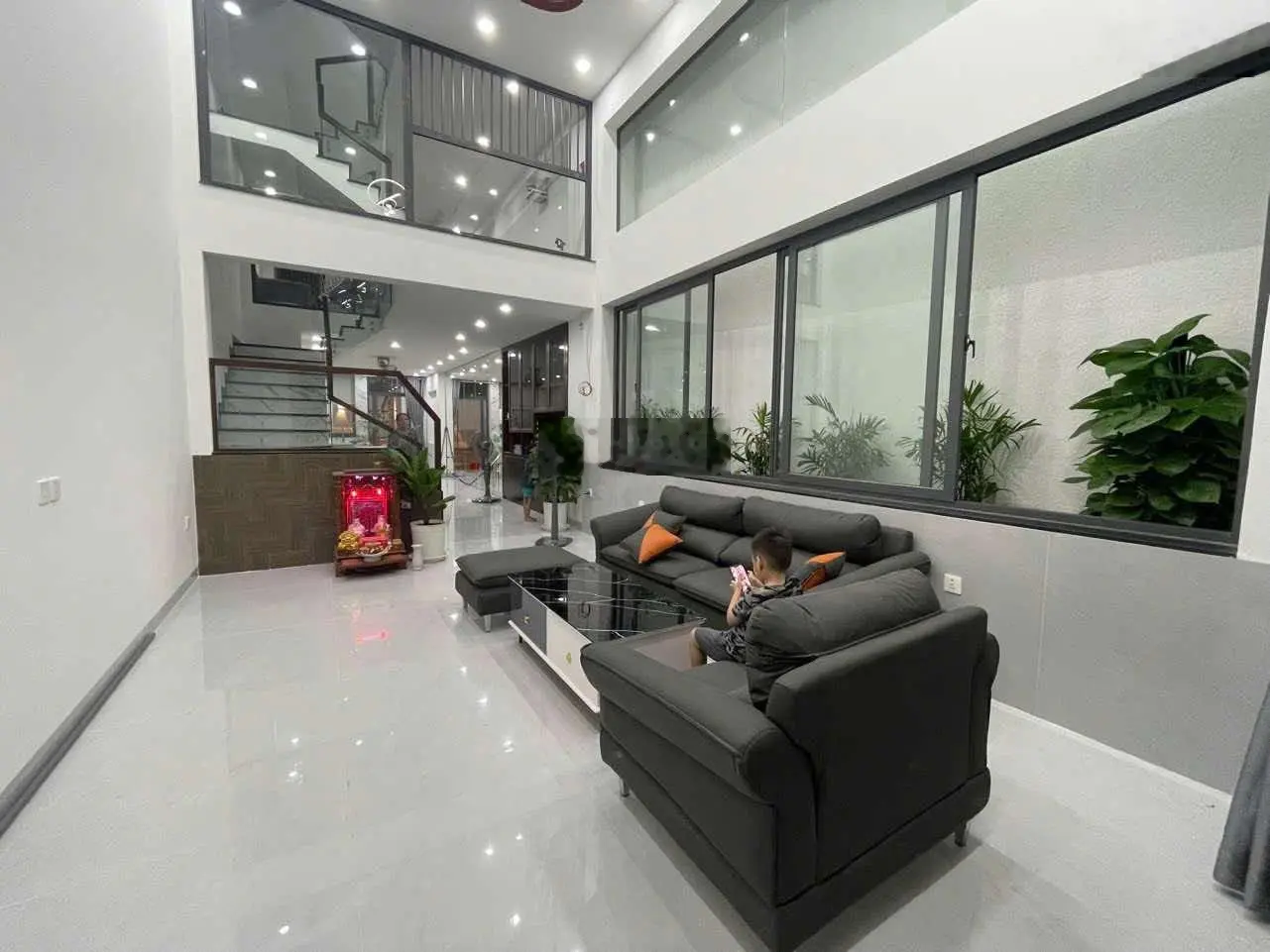 Nhà mới đẹp 4 tầng, mặt tiền KD, Đường 359 PL B, Quận 9