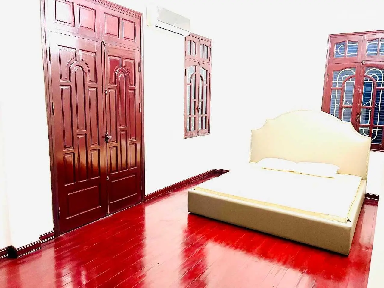 Bán nhà khu phân lô ô tô tránh vip, Nghĩa Đô, Cầu Giấy, 45m2, 6 tầng, thang máy, gần phố 15. X tỷ