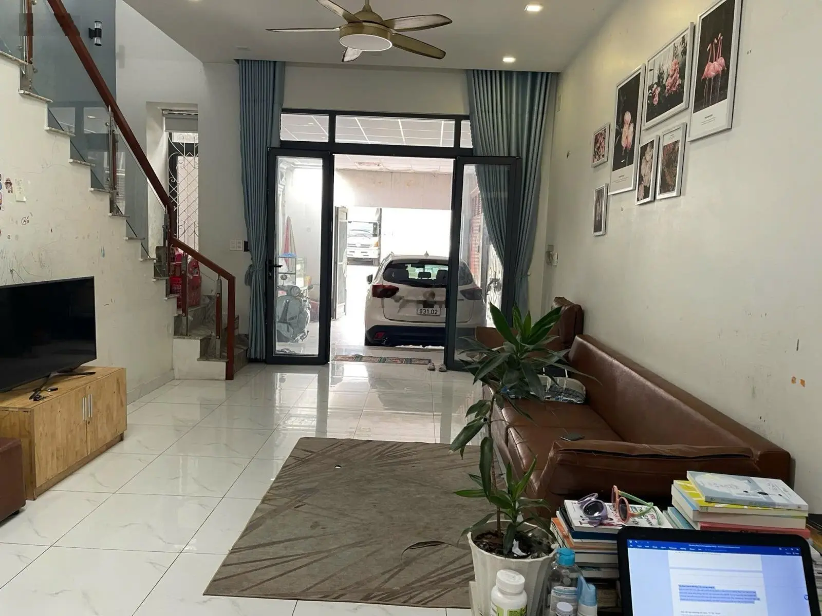 Nhà mặt tiền kinh doanh 1 trệt 1L ngay Nguyễn Hữu Cảnh, vừa ở vừa làm văn phòng Thuận An Bình Dương