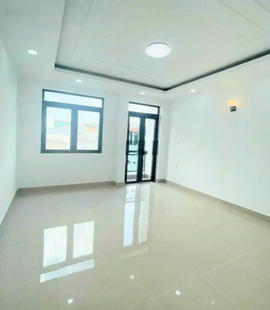 Bán Nhà ôtô đậu sảnh, Huỳnh Văn Bánh, DT: 63m2 (4,1m x 16m), 3 lầu, giá 11,9 tỷ