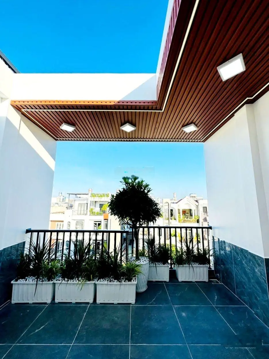 Nhà mặt tiền rạch, 4 lầu, Thạnh Xuân 24, Thạnh Xuân, Quận 12
