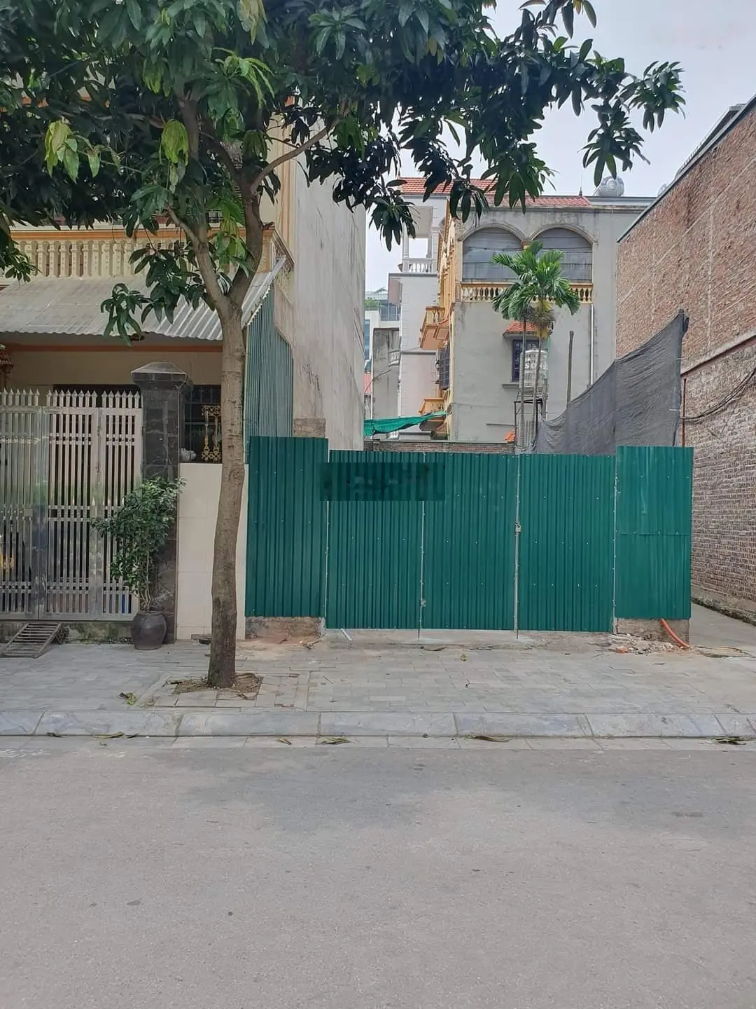 Bán đất Vườn Đào, Lạc Long Quân, Tây Hồ 95m2 đất MT 5m, giá 39.5 tỷ, vỉa hè 3 ô tô tránh, siêu hiếm
