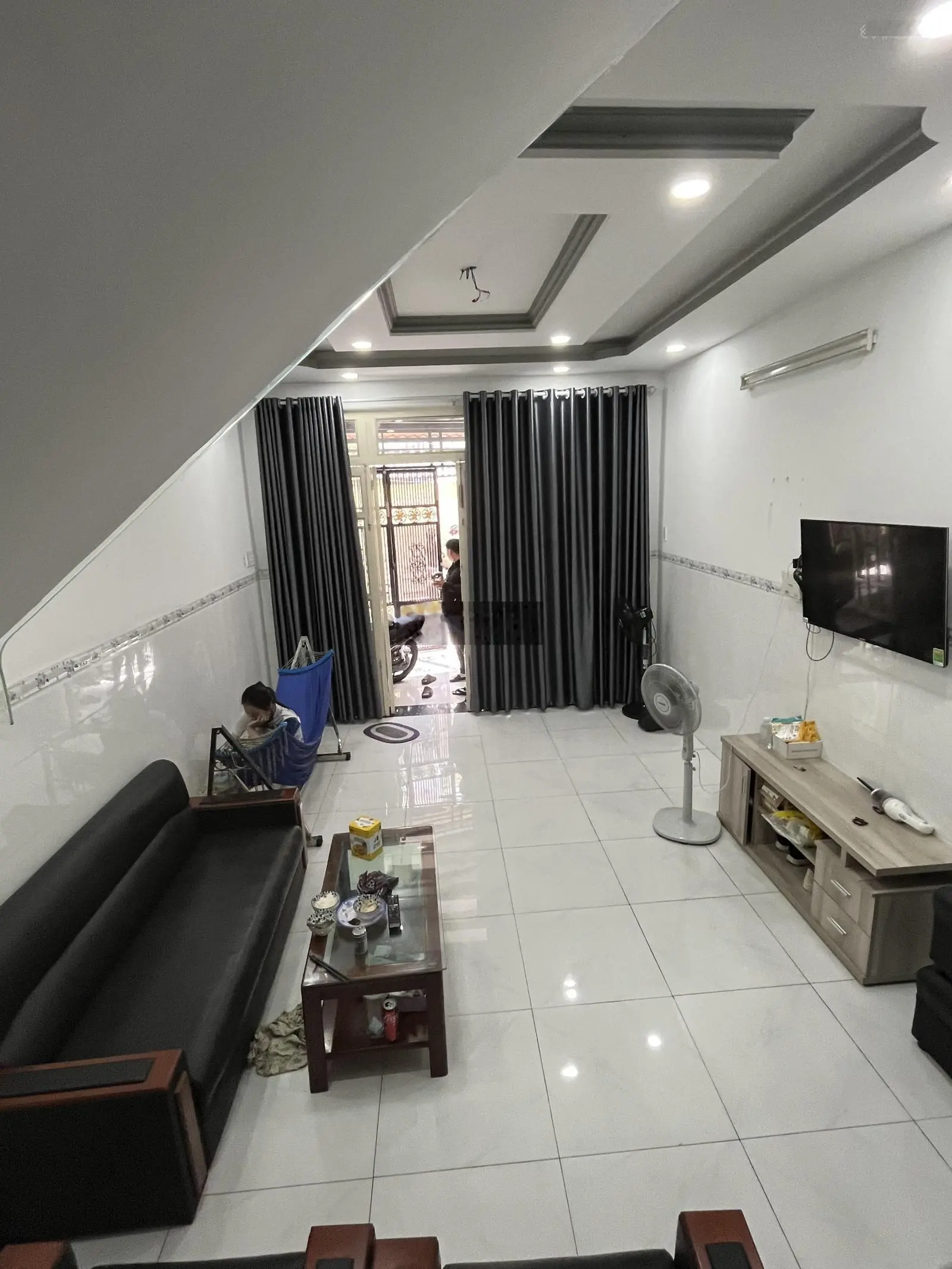 Chính chủ cần bán nhà Hẻm Xe Tải Lạc Long Quân