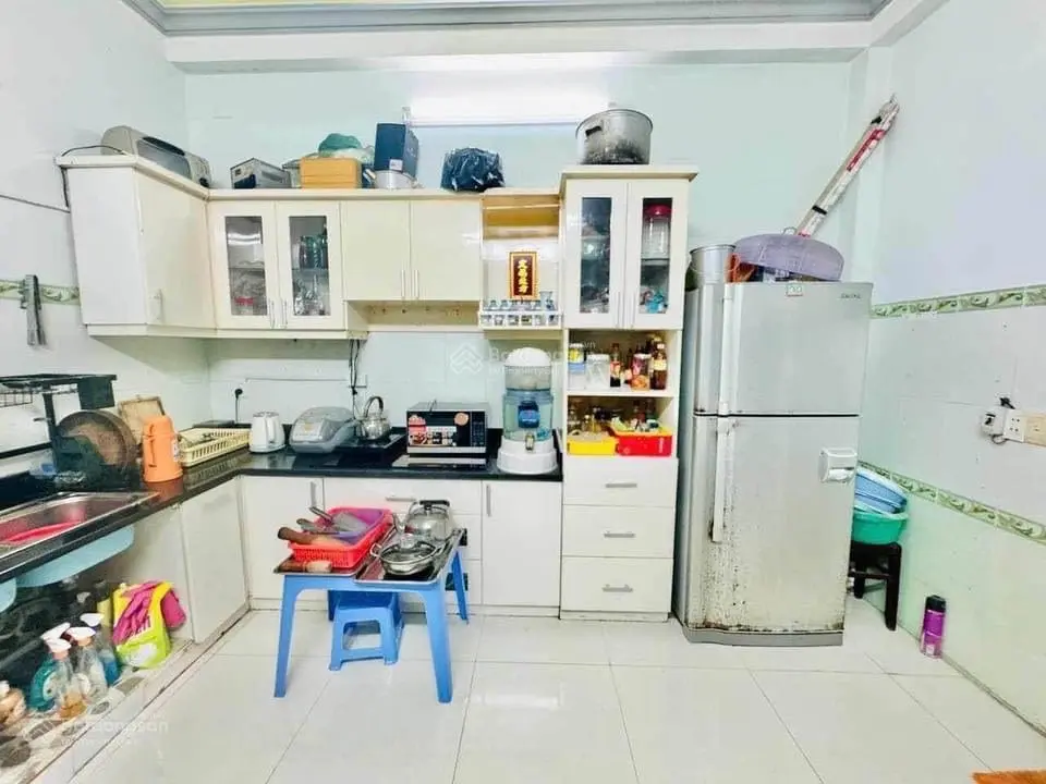 Nhà gần CĐ Kinh Tế Đối Ngoại đường Nguyễn Kiệm có HĐT 25tr/tháng, DT: 55m2, sổ riêng