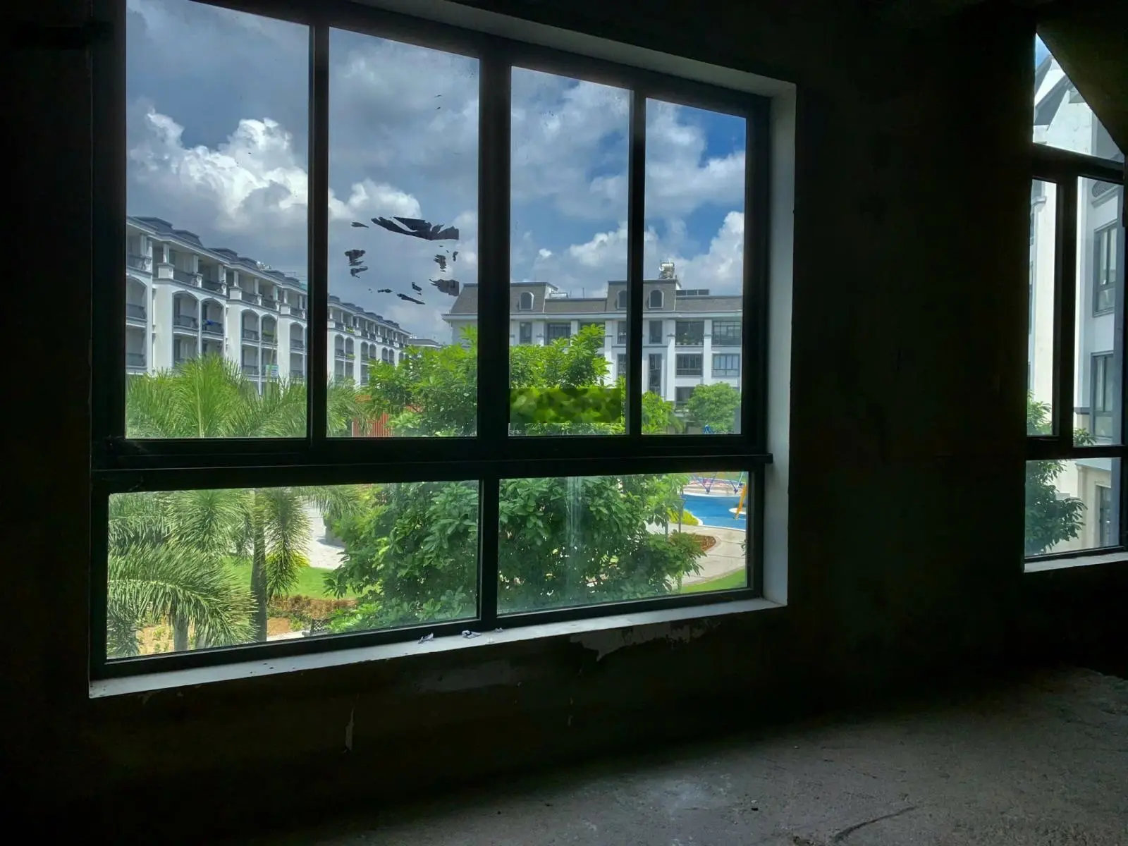 Bán gấp - nhà Vạn Phúc City - 7x22m hầm 4 tầng - view công viên - nhà thô - sẵn sổ hồng