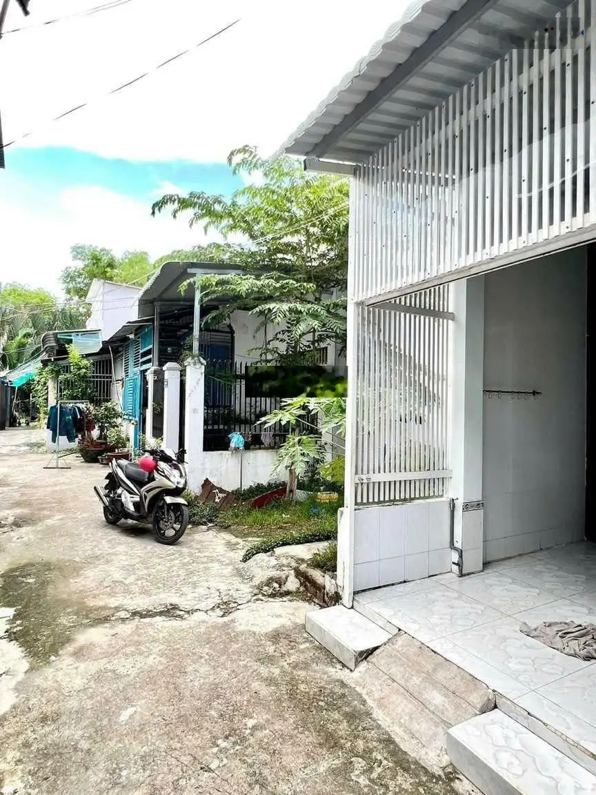 Chính chủ kẹt tiền cần bán nhanh 95,3m2 đất thổ cư ở Tân Hiệp, Hóc Môn, sổ sẵn