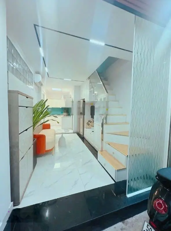 BÁN GẤP - Giảm sâu 300tr, Chỉ 3.2 tỷ - Nhà 3 tầng Nguyễn Thái Sơn P4 - DT 38m2 - Hẻm xe hơi.