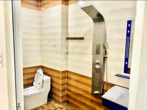 NHà mới đẹp, 1T3L, 62m2, (5,5x11,5) Ngay Phạm Văn Đồng , XH ngủ trong nhà, tặng nội thất, Sổ riêng