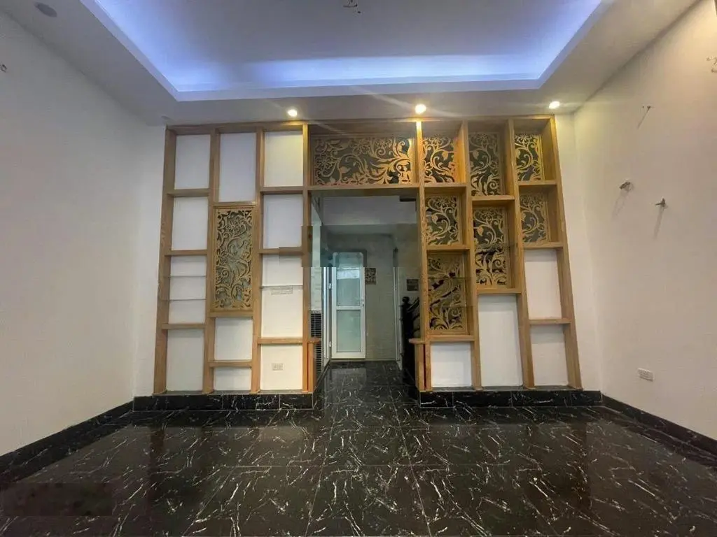 Khoan đã. Đừng bỏ qua tin này. Nghĩa Tân, Cầu Giấy ô tô. ngõ thông - KD chỉ 10,9 tỷ