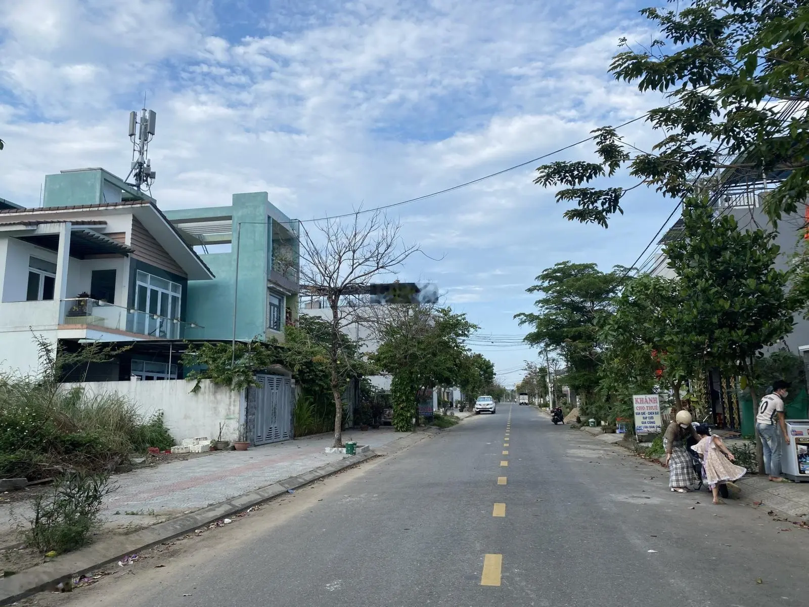 Hàng siêu phẩm! Chủ cần bán 2 lô liền kề B1.44 đường Vũ Đình Liên - Hướng Đông Nam - Sạch đẹp