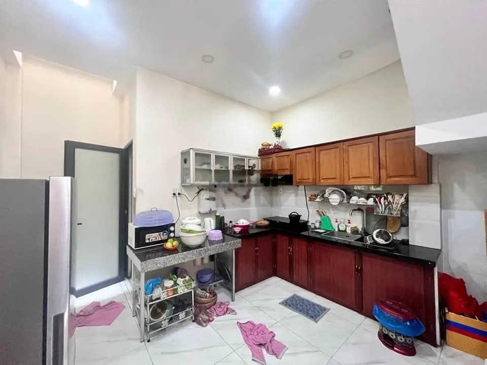 Nợ NH bán nhà 1t1L Bình Thới P14 56m²/1 tỷ 130tr SHR gần trạm Ytế Q11.