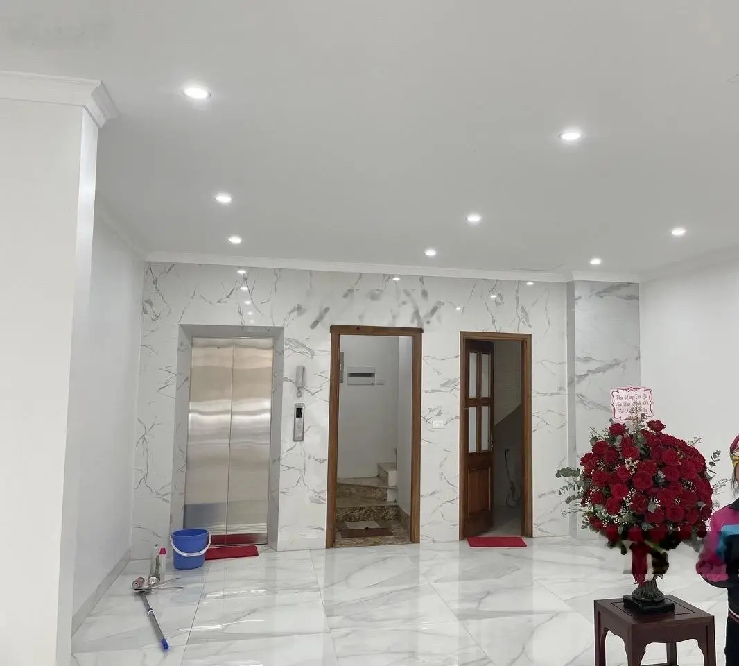 Bán Căn Nhà 6 Tầng Thang Máy Full Đồ Mặt Kinh Doanh Khu Phố Nguyễn Sơn kinh doanh Sầm Uất giá trị