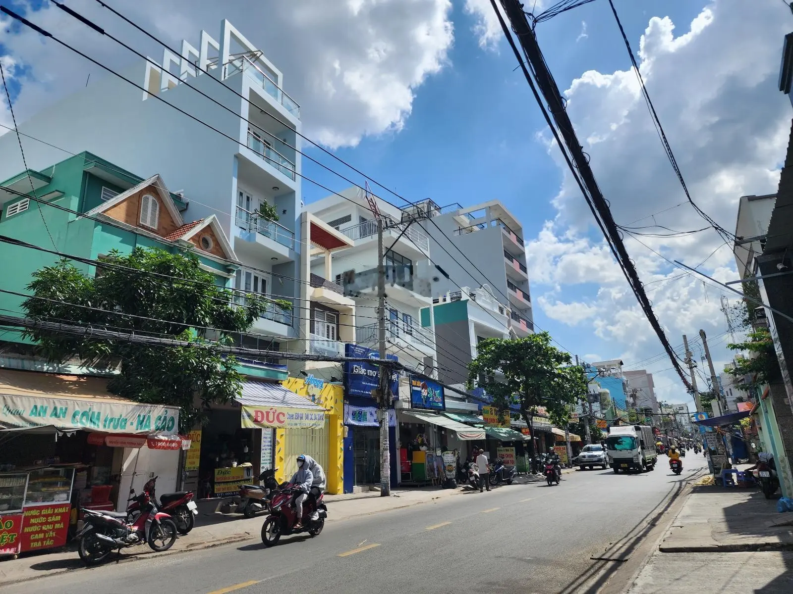 Bán nhà 2 mặt tiền ngay chợ Bà Chiểu, P2, BT. DT 8x20m NH 10,5m (190m2) giá 28 tỷ TL