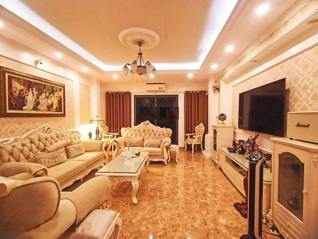 Bán nhà mặt phố Phạm Tuấn Tài, Cầu Giấy 55m2 , mặt tiền 6m, 45 chỗ ngủ cửa, vỉa hè đá bóng, 21 tỷ