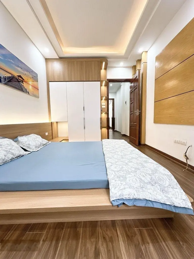Bán nhà Âu Cơ Nhà đẹp ở luôn 36,5m2 mặt tiền 3,2m 5 tầng full nội thất 7,6 tỷ