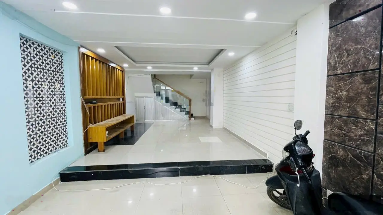 Chính chủ gửi nhà vị trí đẹp, hẻm an ninh, nhà mới sạch đẹp ngay Âu Cơ (Q.Tân Phú) (dưới 100tr/m2)