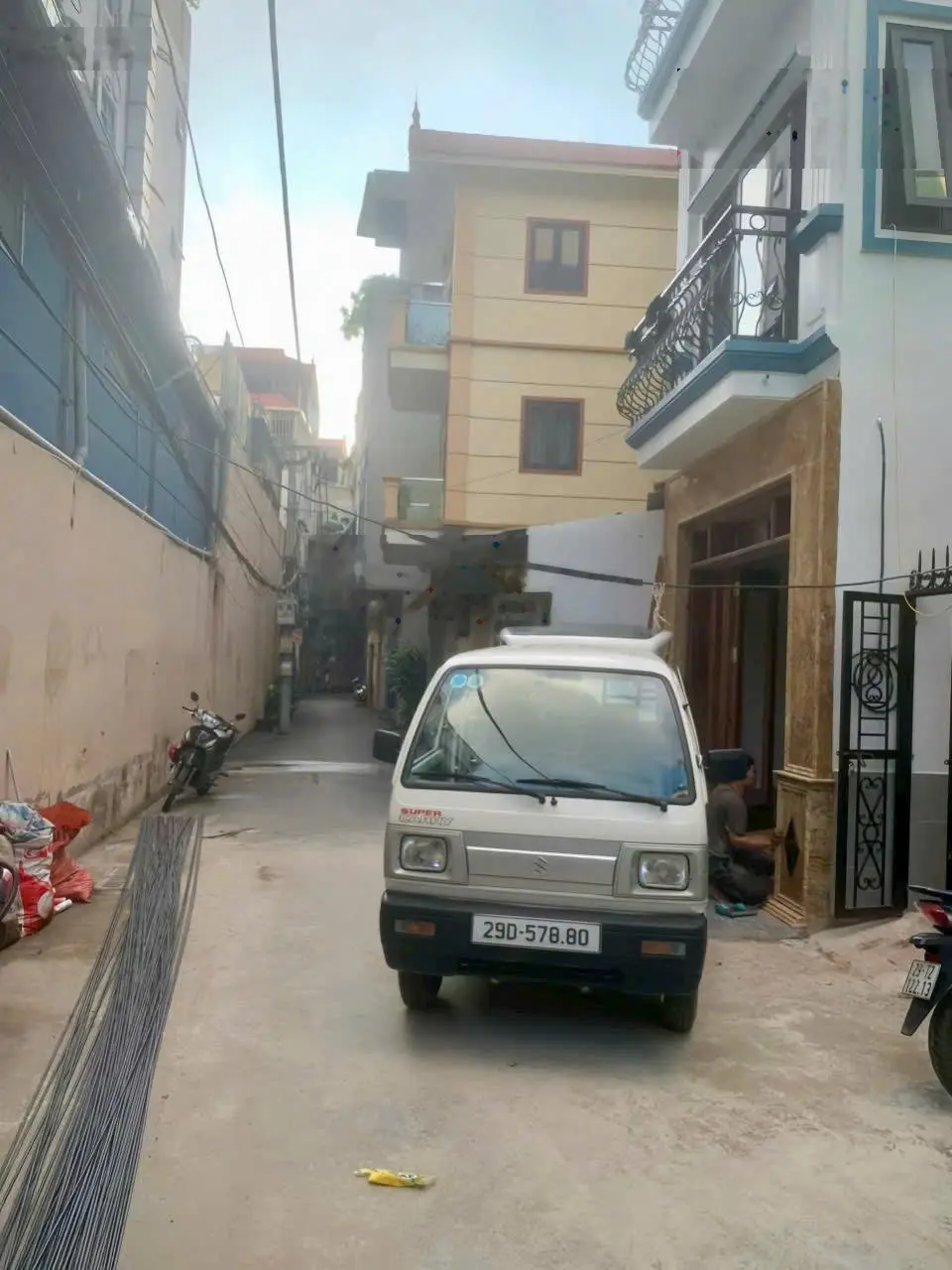 Cần Bán Nhà Hà Trì- Hà Đông. 50m-5 tầng.Ngõ thông. Lh 0353 131 ***