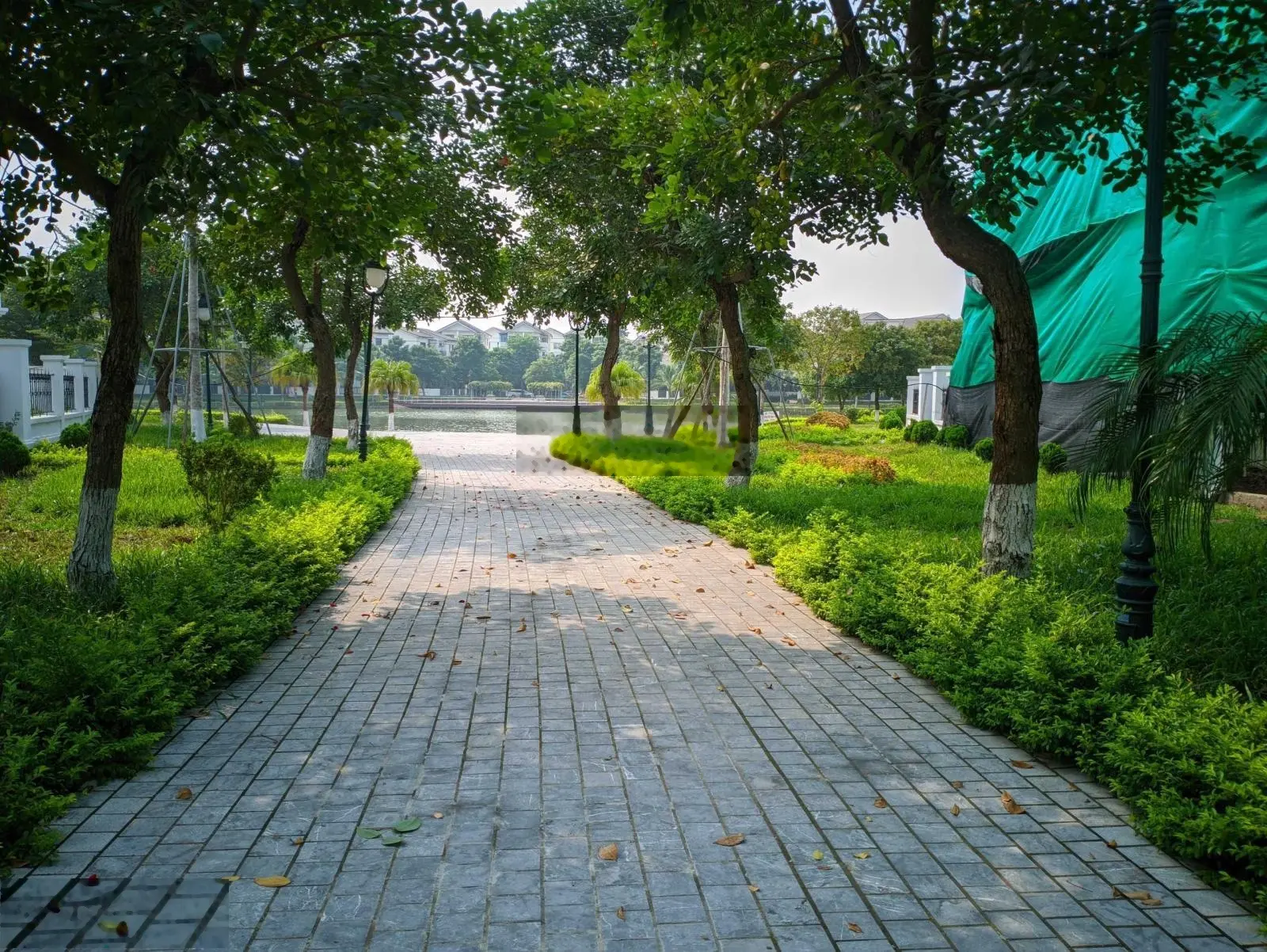 Bán Liền kề 240 m2 KĐT Nam An Khánh Sudico, gần đường chính, giá 24 tỷ