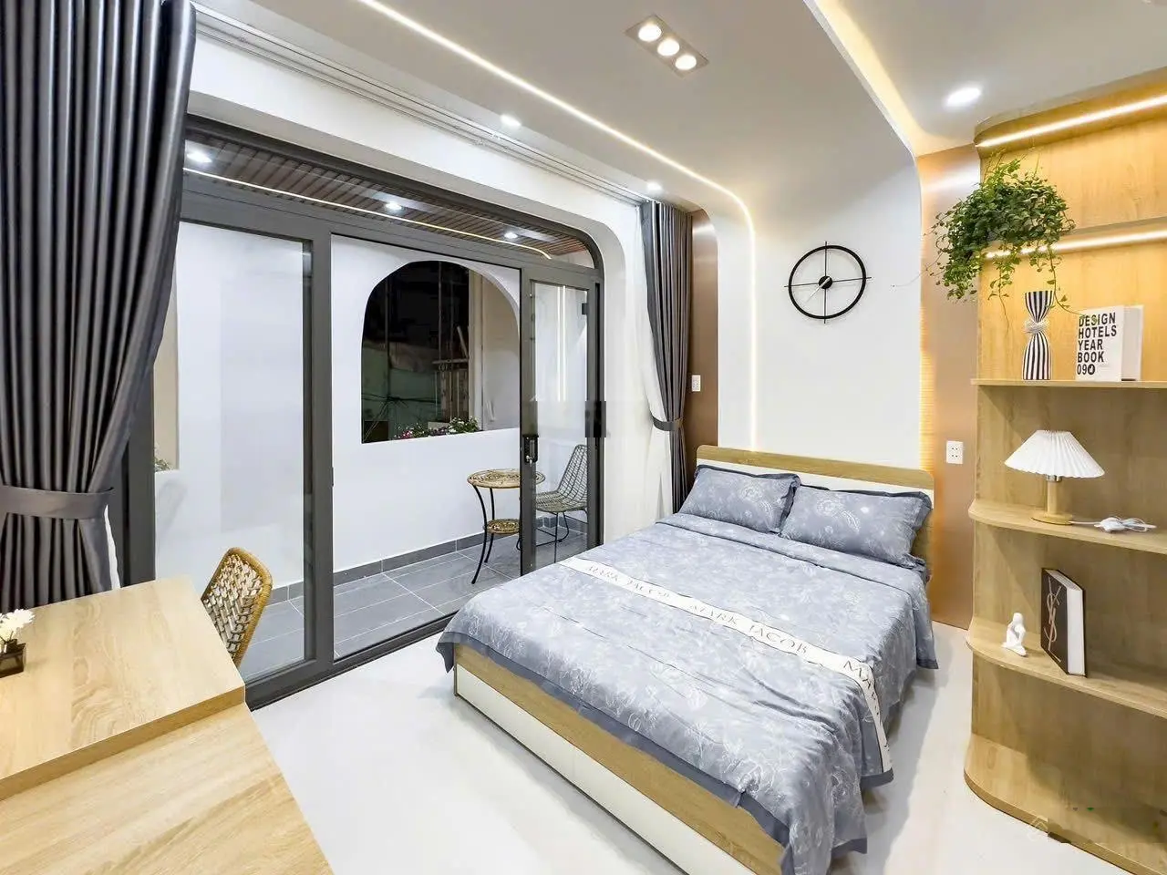 Bán nhà có thang máy, 4 lầu, Đ. Đào Duy Anh Phường 9 Phú Nhuận, DT 75m2, LH 0896 465 ***