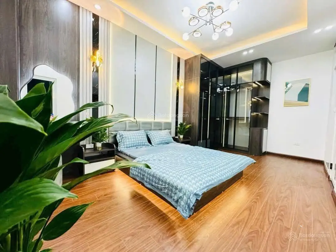 Thụy Khuê. Siêu hiếm, rẻ, chính chủ bán nhà 5 tầng * 30m, ô tô đỗ cửa, Xuân La - Tây Hồ giá 8tỷ