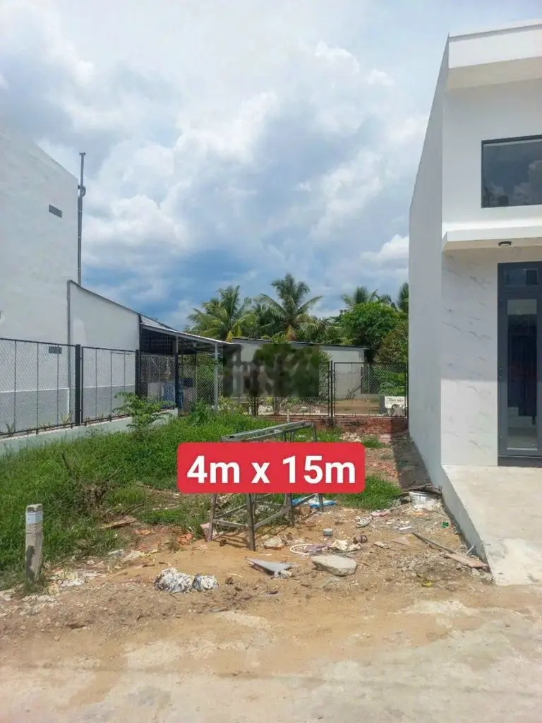 Bán Nền Đẹp - 4m x 15m - Thổ Cư, Lộ Ô Tô. Tặng Giấy Phép Xây Dựng