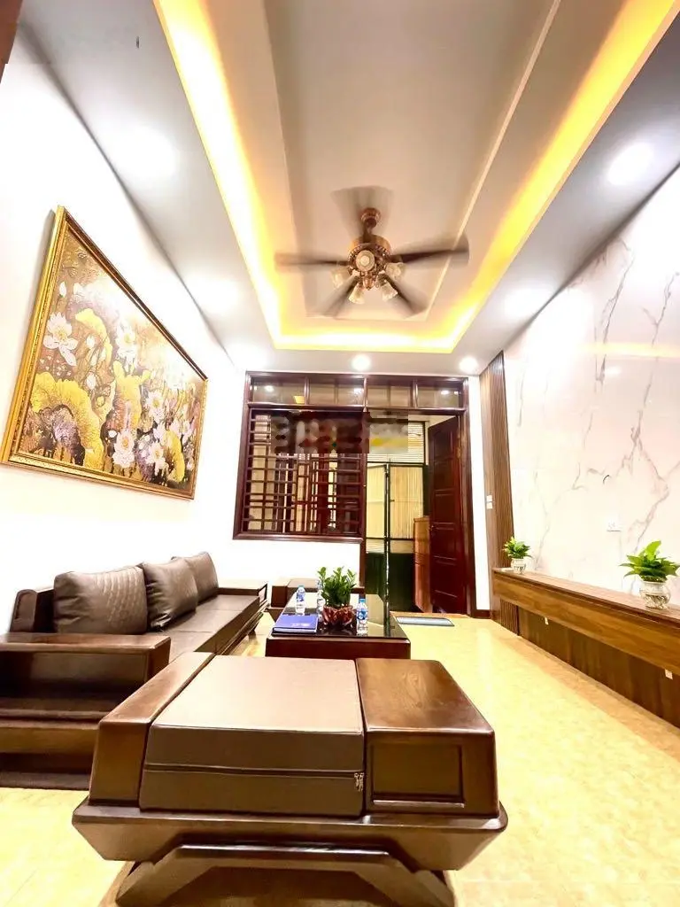 Bán nhà ngõ 71 Tân Ấp, Ba Đình, 25m2, 4 tầng mặt tiền 3,6m. Sổ CC giá chỉ nhỉnh 3 tỷ.