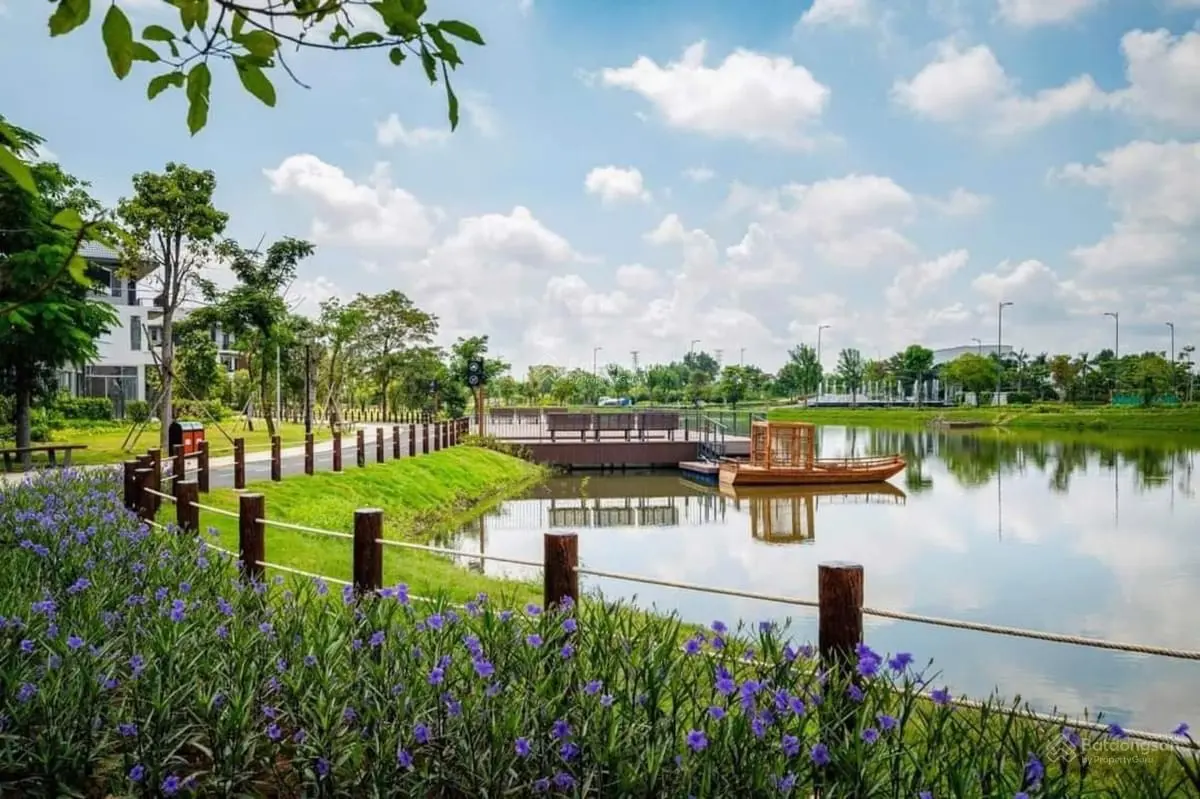 Bán nhanh biệt thự thự song lập ID Junction 120m2. Em Lena 0932890098