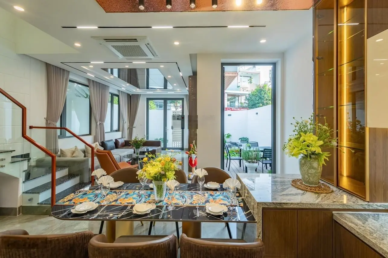 Villa 2 mặt tiền siêu đẳng cấp khu Hải Châu - nét tinh tế đẳng cấp riêng biệt, dòng tiền ổn định
