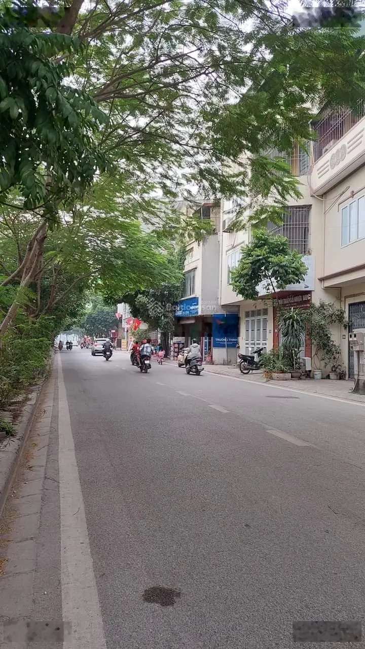 Mặt phố Nguyễn Cảnh Dị - Trịnh Đình Cửu - Kim Giang. 112m2 3 tầng mặt tiền 11m giá nhỉnh 20 tỷ