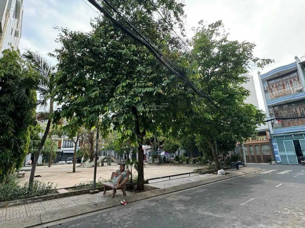 Bán nhà 22,5 tỷ, diện tích 240m2 tại hẻm 90, Đường Trần Văn Ơn, Phường Tân Sơn Nhì