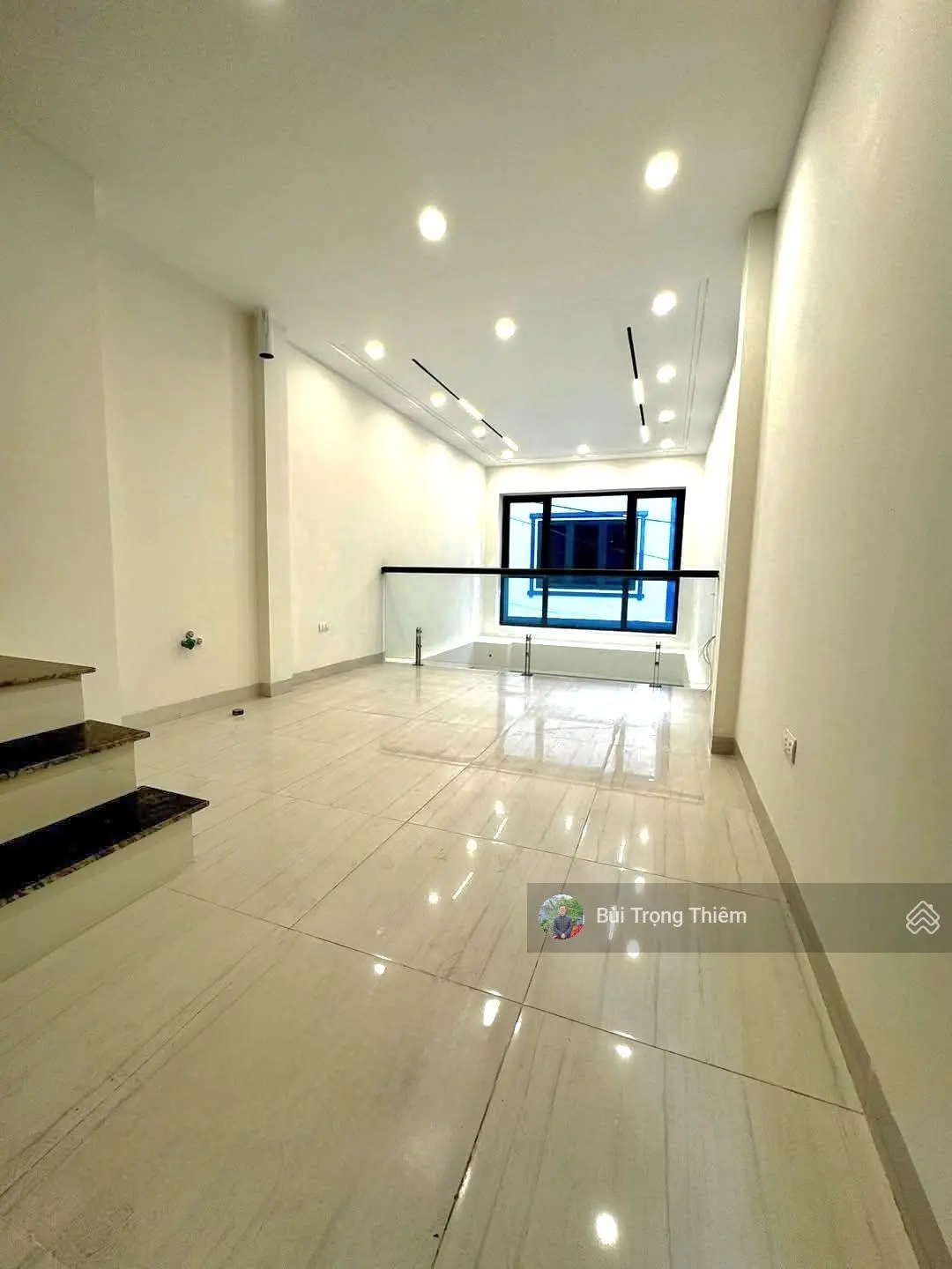 Bán nhà đẹp 6 tầng Phố Trạm, Long Biên gần đường Ô tô tránh, cách Aeon mall 300m