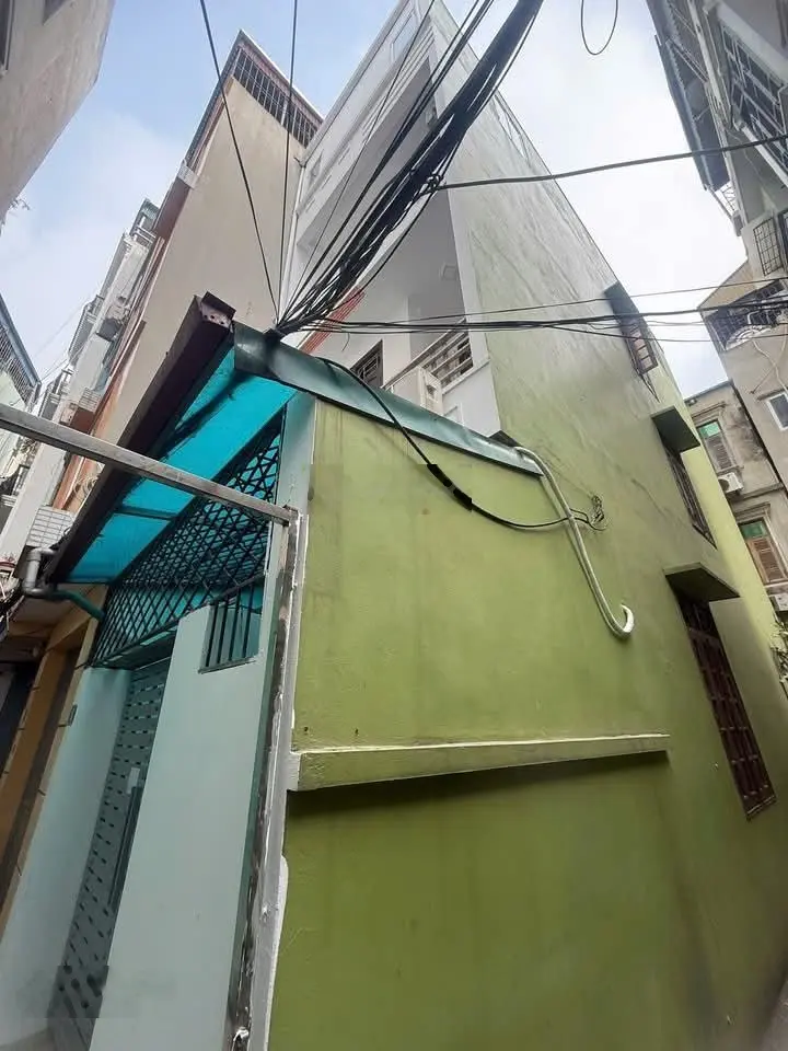 Hot. Chính chủ bán nhà Mỗ Lao Hà Đông. Lô góc. Diện tích 50m2
