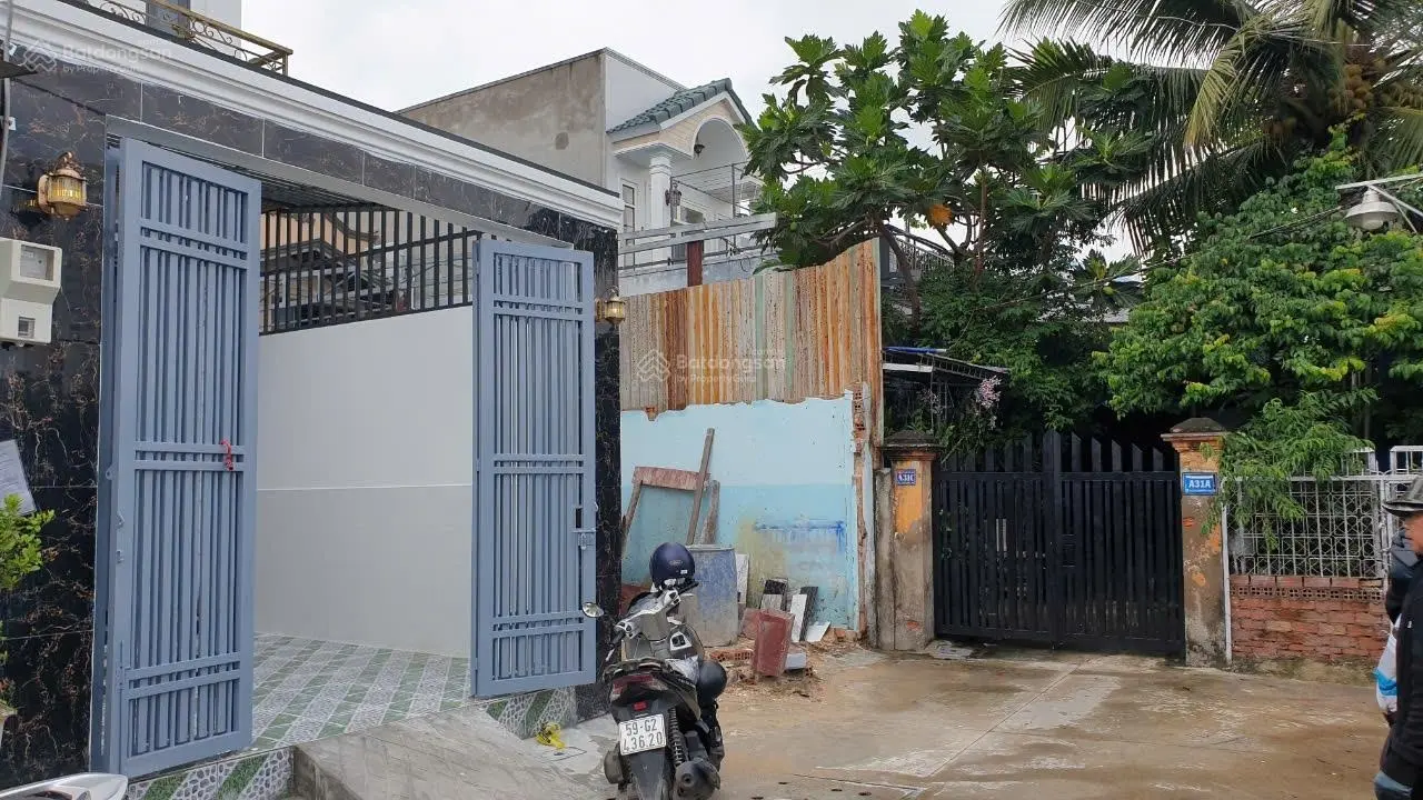 Bán Nhà mới xây 100% 1 trệt 2 lầu hẻm nguyễn thị sóc gần nhà thờ tân mỹ , chợ đầu mối hóc môm