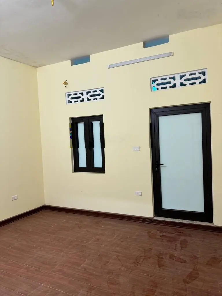 Cần bán nhà phố Yên Lạc, giá 11,7 tỷ VND, diện tích 68m2, ôtô đỗ cửa, dân trí cao. LH 0916 231 ***