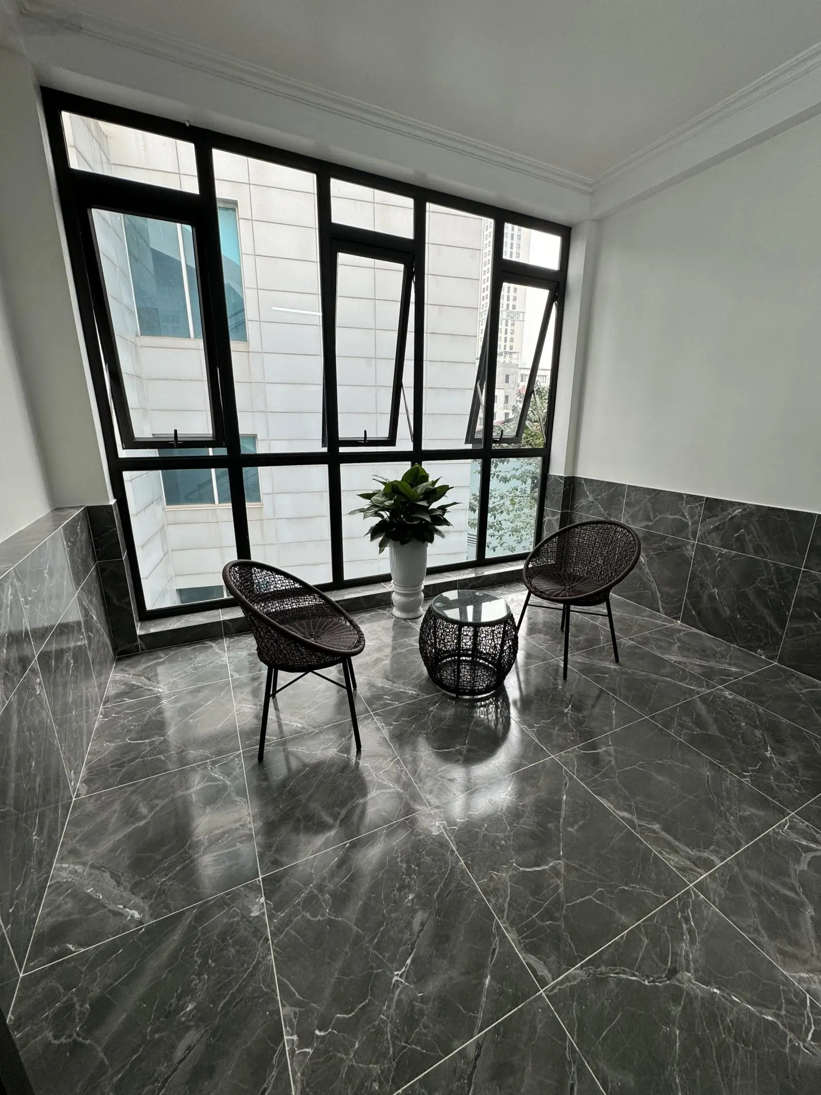 Nhà đẹp phân lô 2 mặt ngõ thoáng vĩnh viễn Chùa Láng Đống Đa - Gần ĐH Ngoại Thương diện tích 45m2