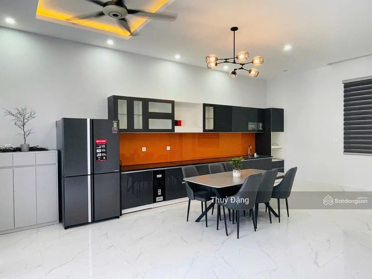 Bán căn vila 3 tầng đường Lê Hữu Khánh- Nam Việt Á,200m2,Vị trí đẹp giá 14 tỷ5