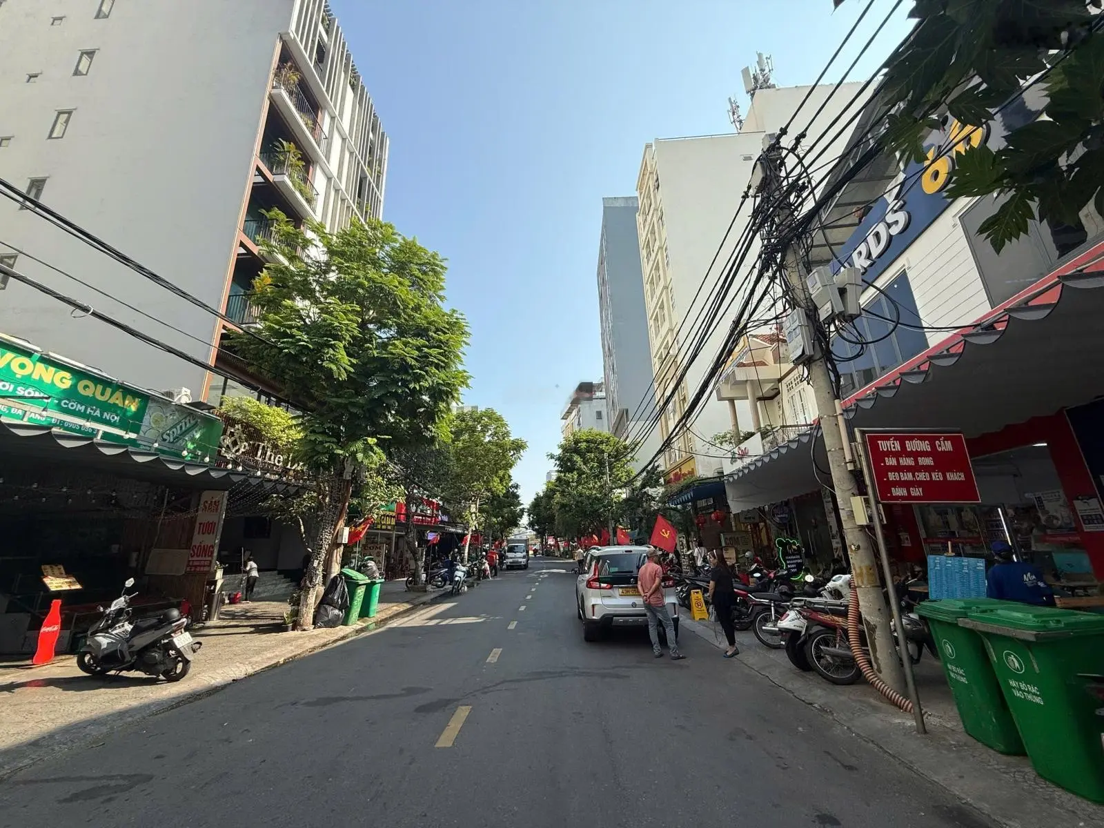 Nhà 3 tầng Hà Bổng - Đối lưng Võ Nguyên Giáp . Vị trí siêu sầm uất kinh doanh