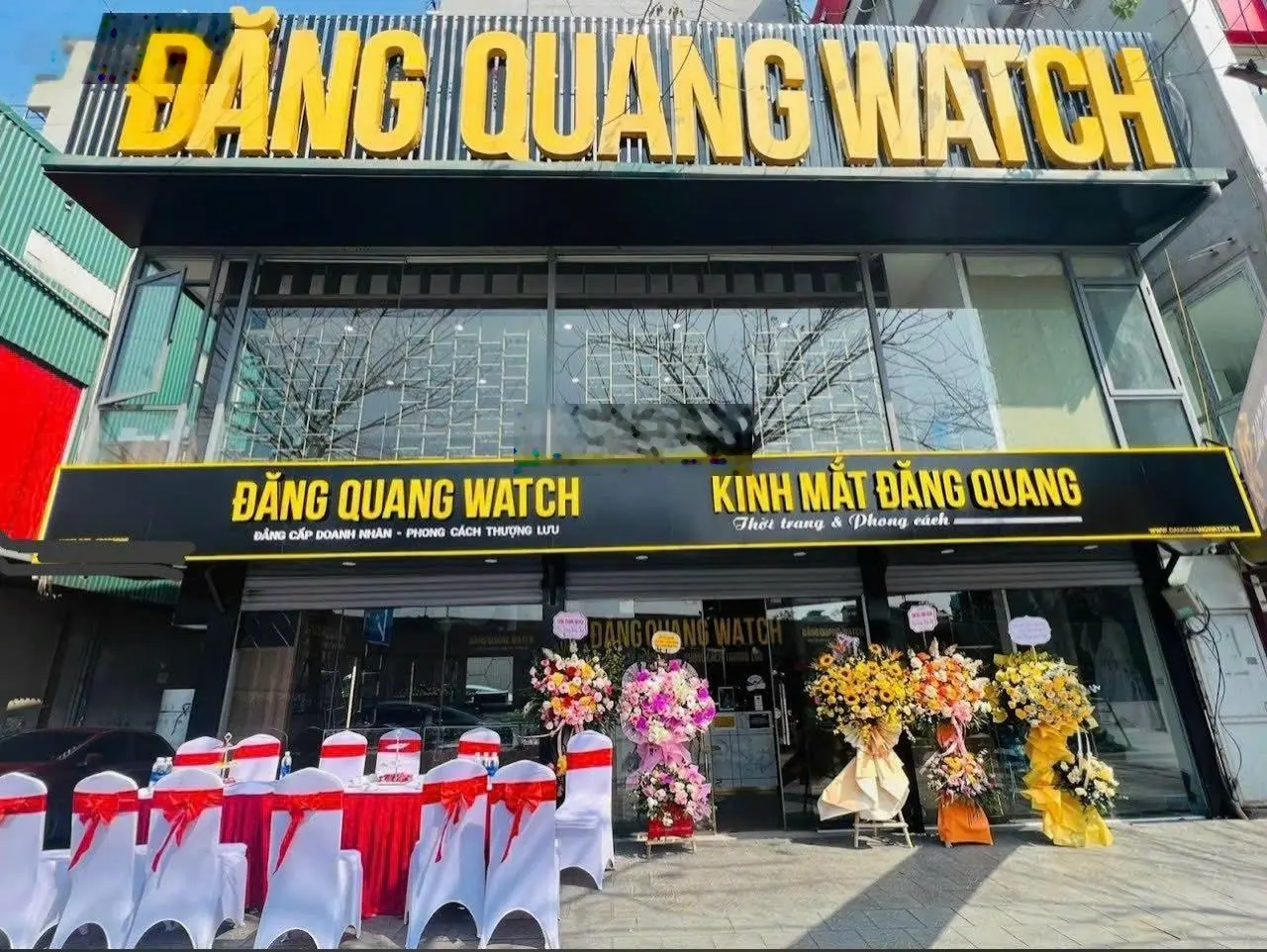 Bán nhà mặt phố Võ Chí Công, mặt tiền rộng gần 8m, vị trí đẹp kinh doanh tốt, xây building đẳng cấp
