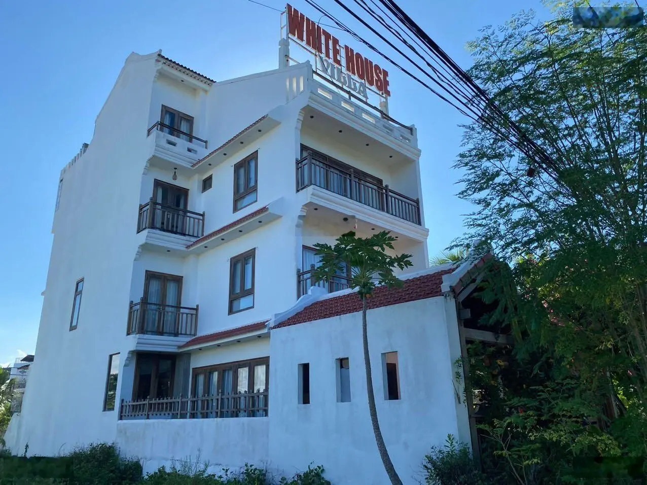 Chính chủ bán căn Villa 3 tầng đối diện Casamia