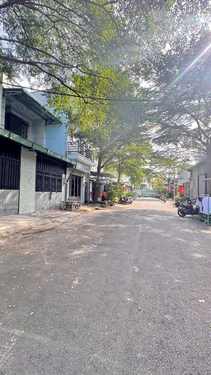 Bán nhà 1 lầu đường 12m giáp Nguyễn Ảnh Thủ