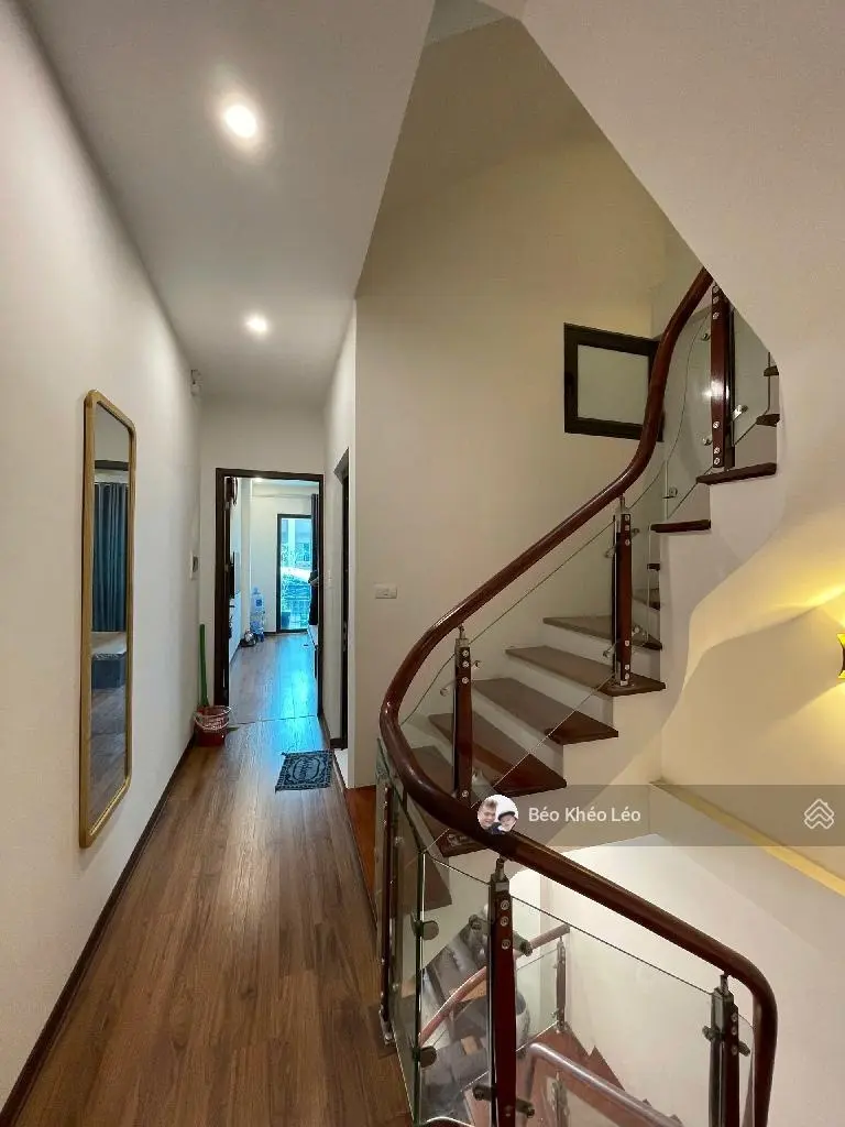 Bán nhà dân xây Ngọc Lâm, 48m2 5 tầng Mt 4m ngõ thông , ô tô qua nhà. 10 tỷ 686 tr. LH 0843125777