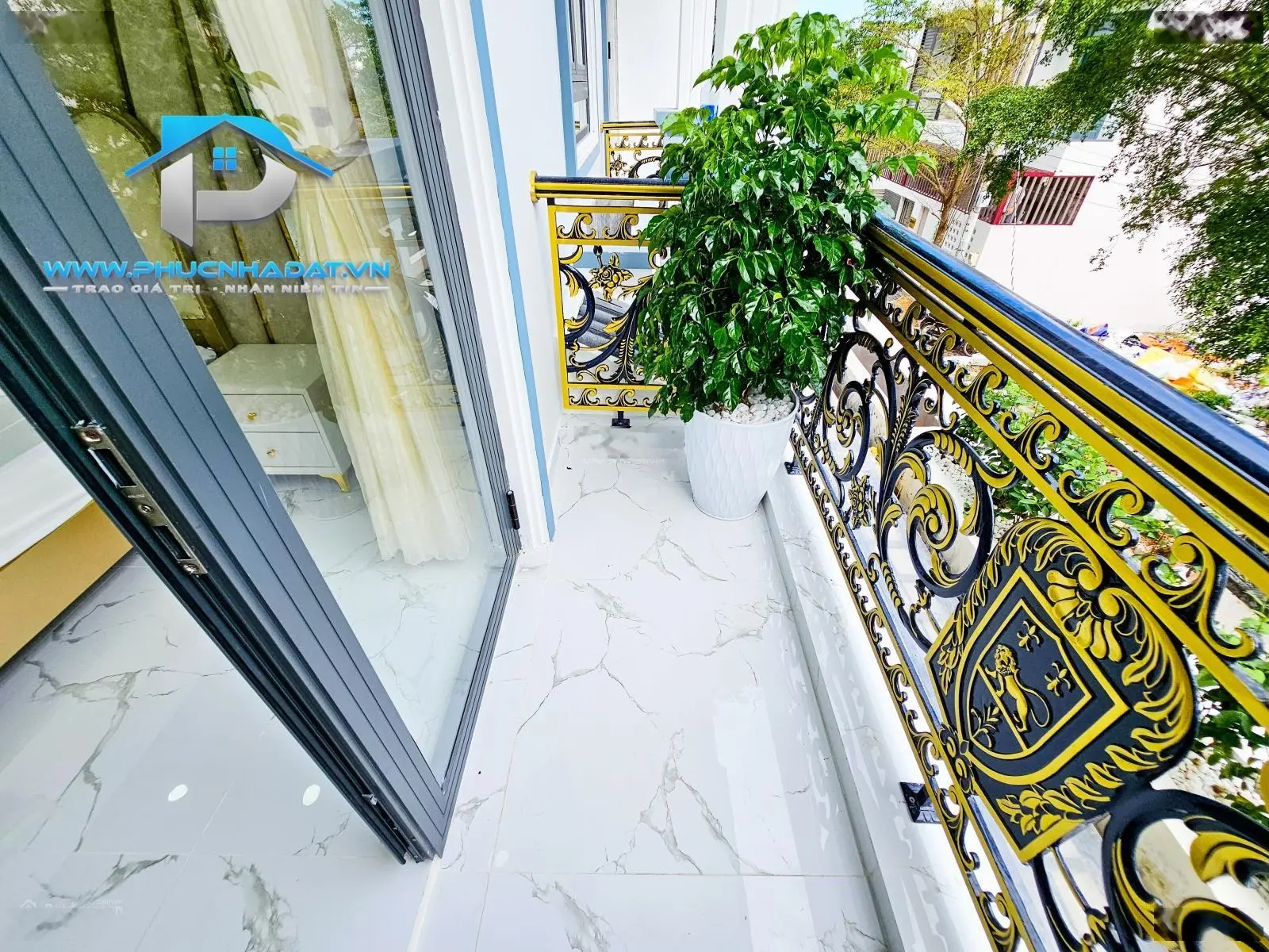 Bán nhà phố tân cổ điển KDC Compoud Green Riverside Huỳnh Tấn Phát, Nhà Bè - Giá 8.5 tỷ, 6.4x12.86m