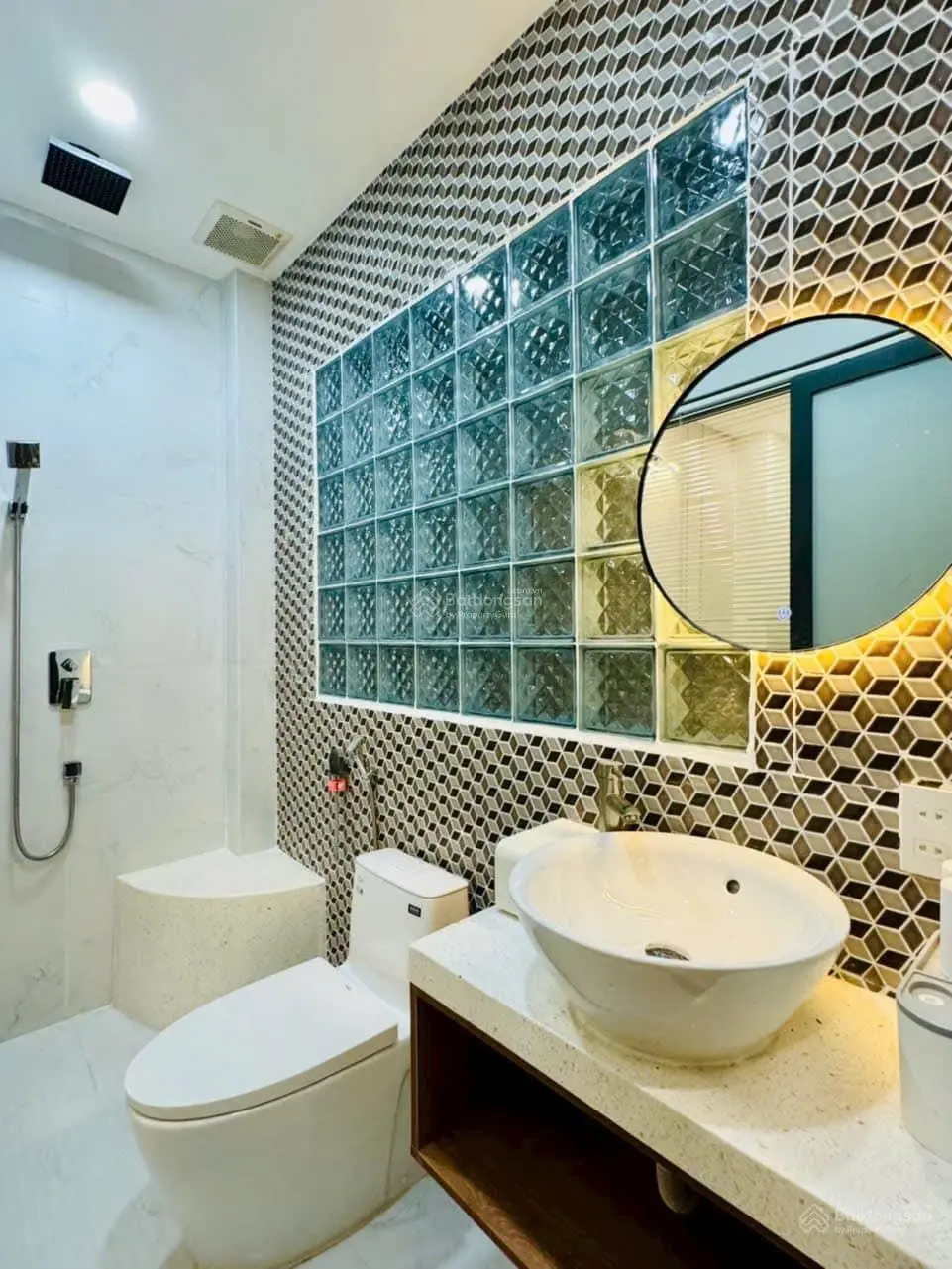 HẠ GIÁ BÁN NHANH NGUYÊN HỒNG,GÒ VẤP,3TY5 ,5X16,1T3L , 4PN, 5WC , HẺM TO 6M , THUÊ LÀM SHOP HOA 15TR