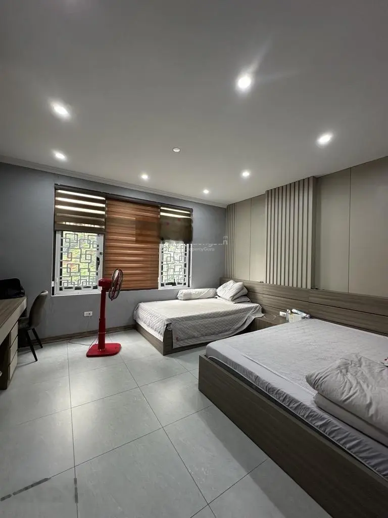 Bán nhà Phạm Tuấn Tài - TT Cầu Giấy - ô tô tránh nhau. Thang máy - DT 52m2 7 tầng. MT 5m, 27 tỷ