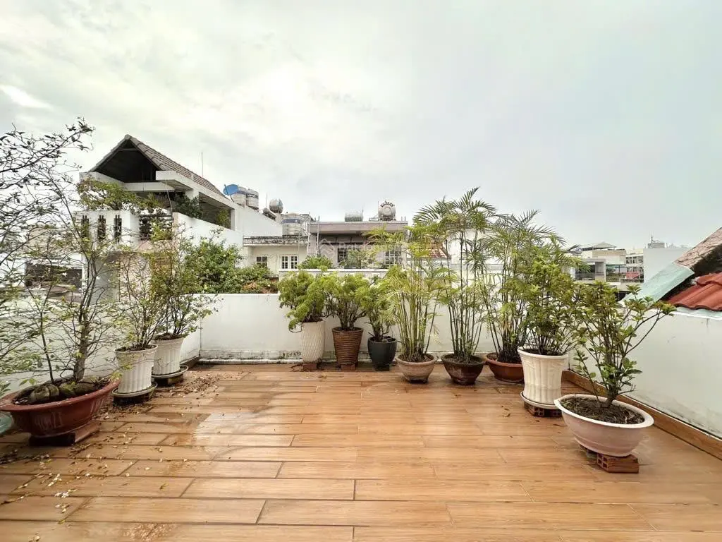 1 căn nhà với diện tích siêu rộng, vị trí trung tâm, cao tầng, thông số vàng mà giá chỉ 55 triệu/m2