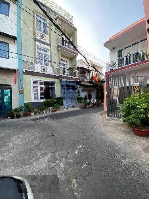 Đường nhựa xe hơi thông Linh Chiểu 56.6m2, 2 lầu, nội thất gỗ cao cấp tặng. Giá 5.5 tỷ