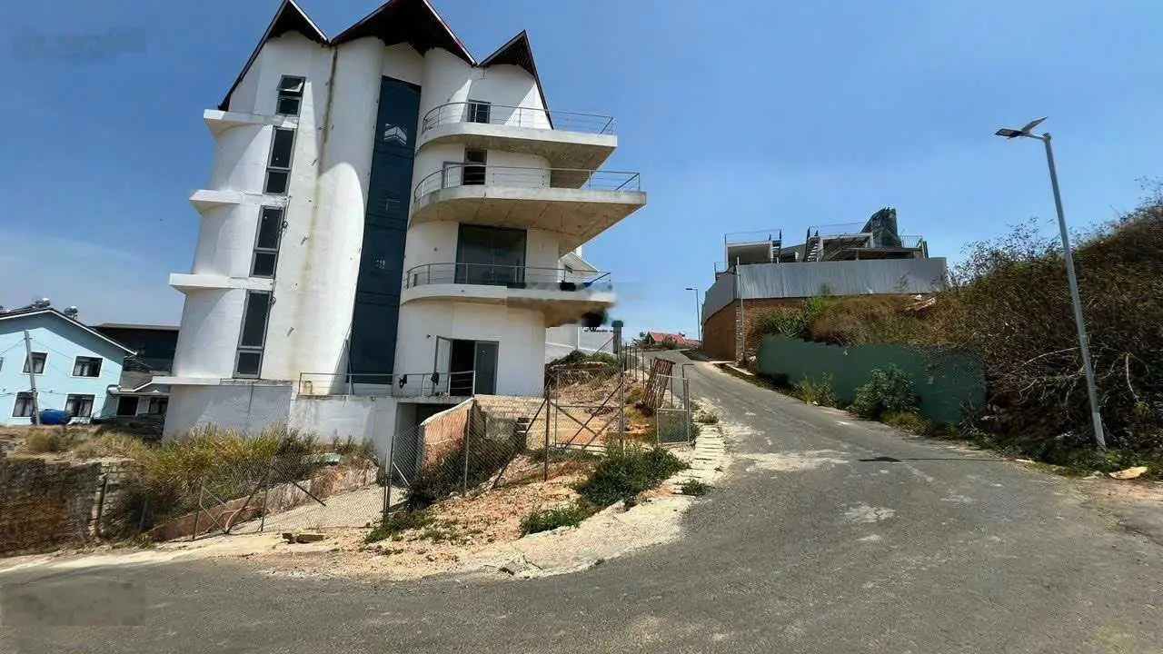 Lô đất góc 2 mặt tiền view thoáng đẹp săn mây Cao Thắng 203m2 ngang 12m thổ cư 100%