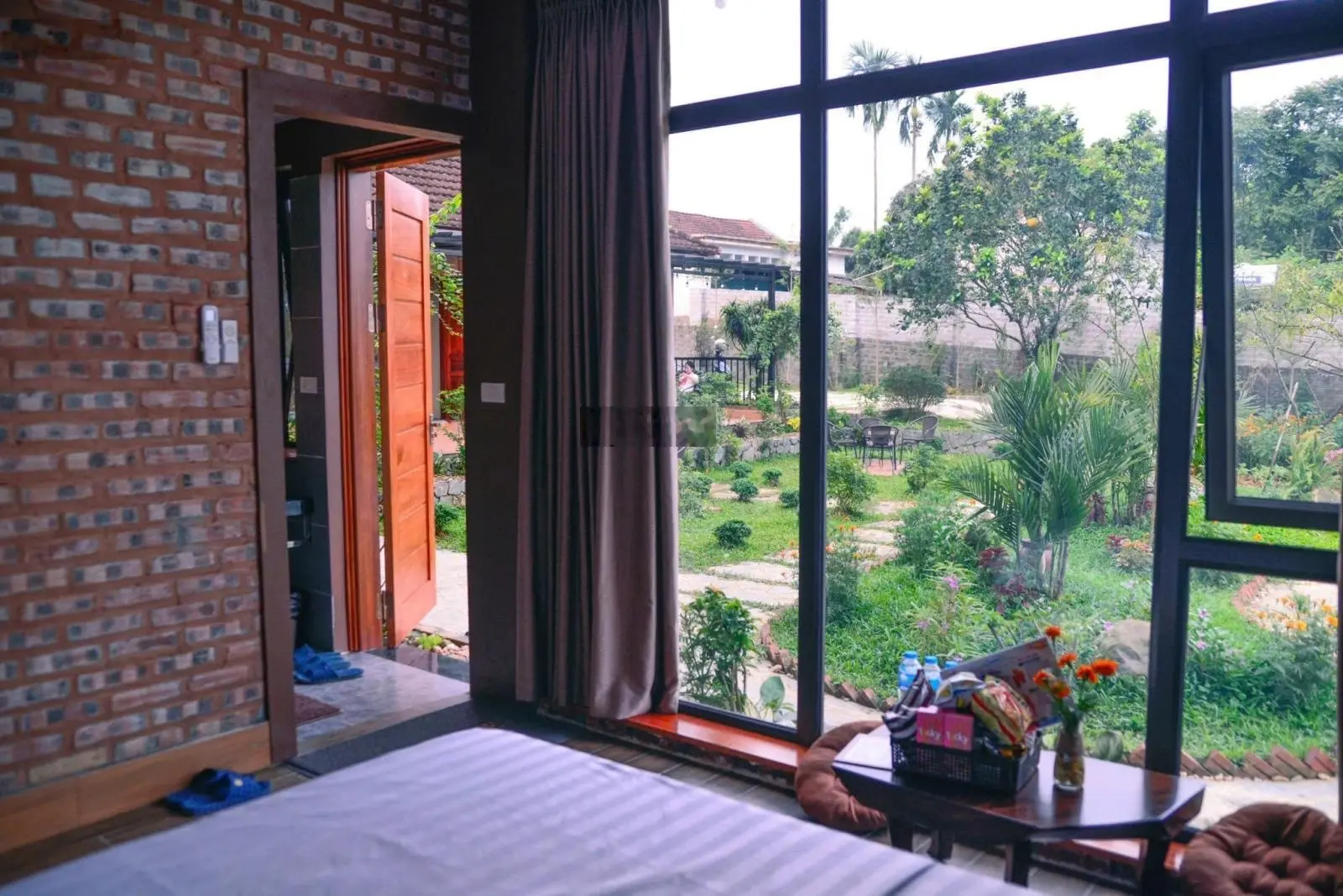 Chính chủ cần bán Villa Laifarm Vân Hoà, Ba Vì, Hà Nội, 2220m2, sẵn dòng tiền kinh doanh homestay