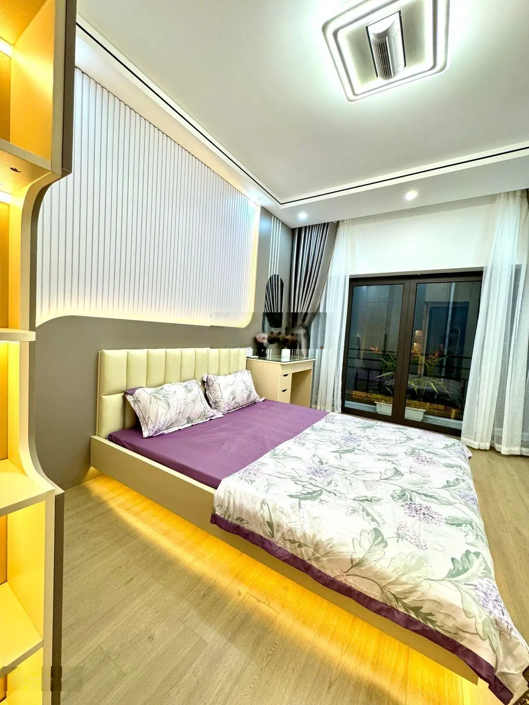 Thành lập công ty thiếu tiền bán nhà Đống Đa 5 tầng 3 ngủ đầy đủ công năng ngõ rộng thông thoáng